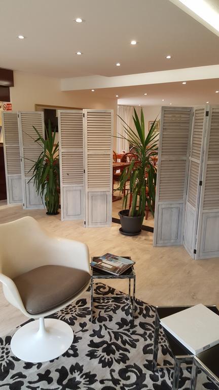 Hotel Le Galoubet Villeneuve-Loubet Ngoại thất bức ảnh
