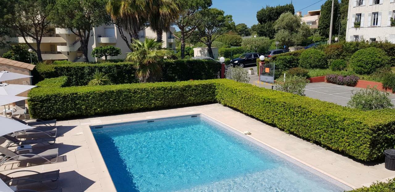 Hotel Le Galoubet Villeneuve-Loubet Ngoại thất bức ảnh