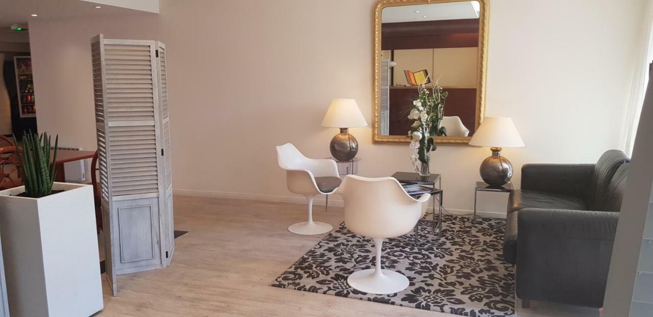 Hotel Le Galoubet Villeneuve-Loubet Ngoại thất bức ảnh