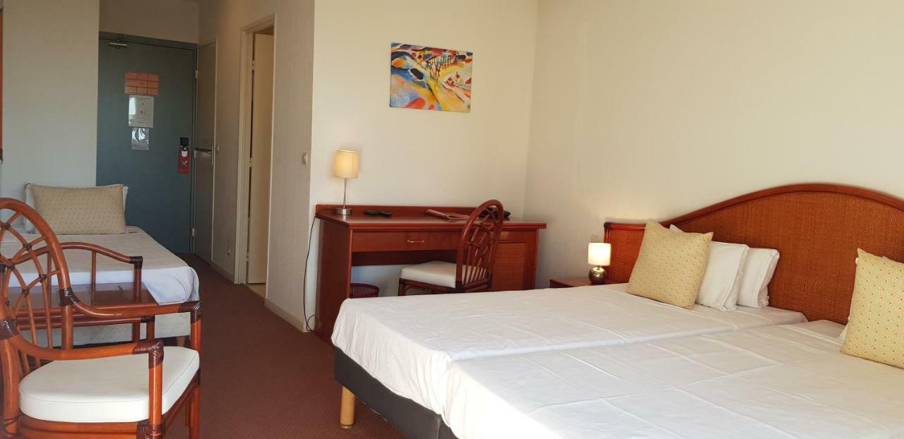 Hotel Le Galoubet Villeneuve-Loubet Ngoại thất bức ảnh